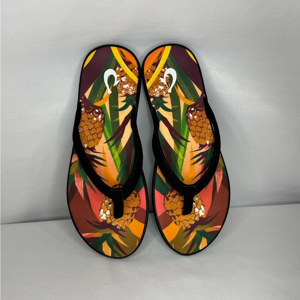 OluKai Pineapple Print Sandals - Black and Orange NWOT